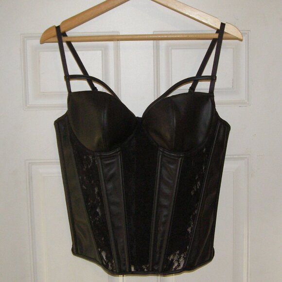 NWOT PLUS SIZE XL Frederick's of Hollywood Dakota High Apex Vegan Leathe… - Picture 3 of 15